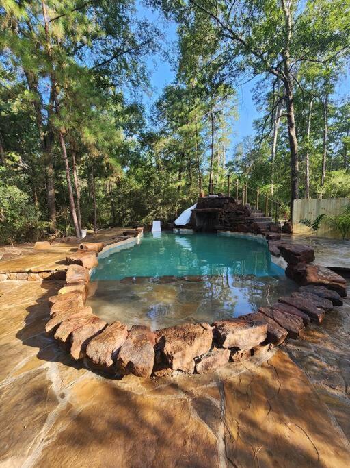 Waterfront Treehouse In A Magical Forest 월러 외부 사진